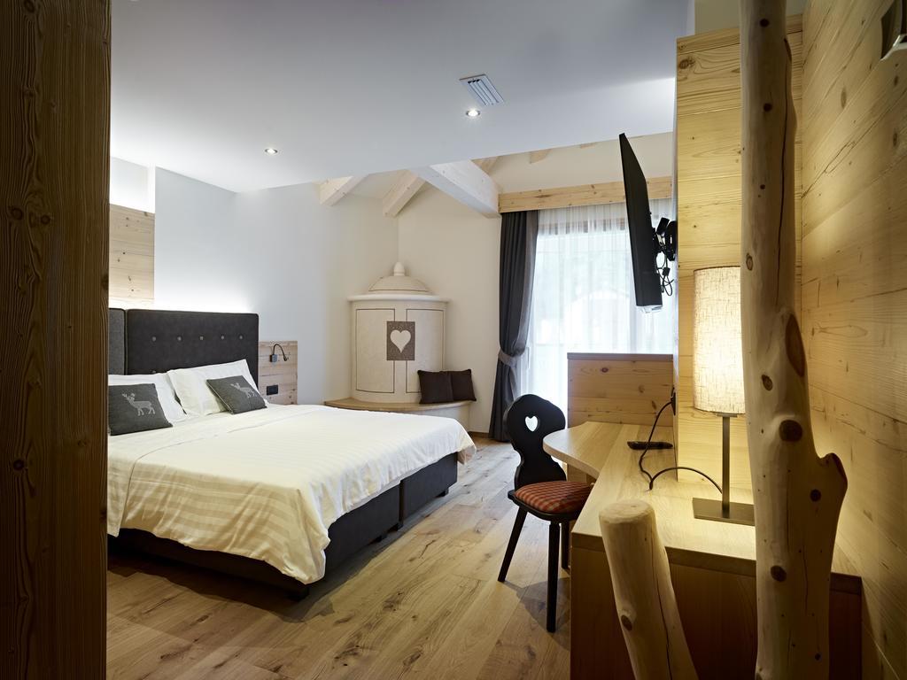 Hotel Belvedere Srl Fai della Paganella Ruang foto