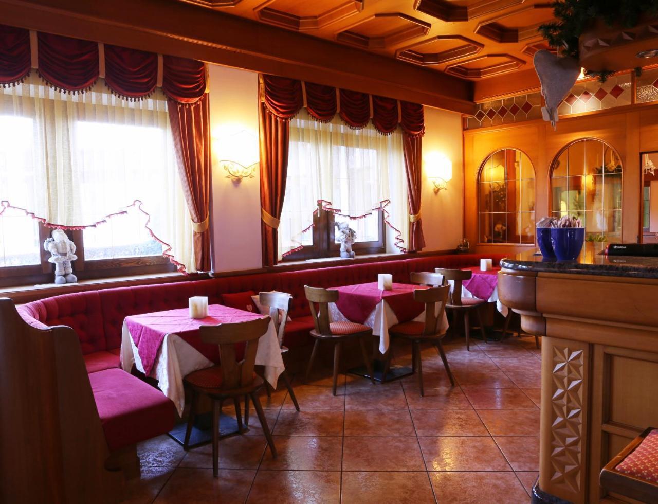 Hotel Belvedere Srl Fai della Paganella Bagian luar foto